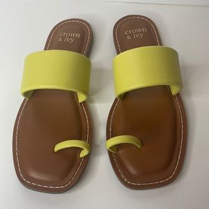 Crown &I Ivy sandal size10M